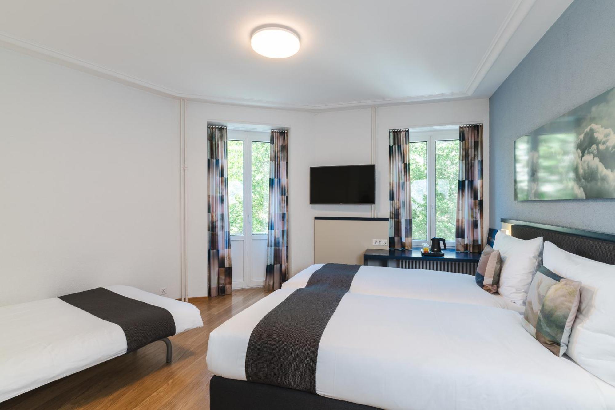 Standard Quadruple Room