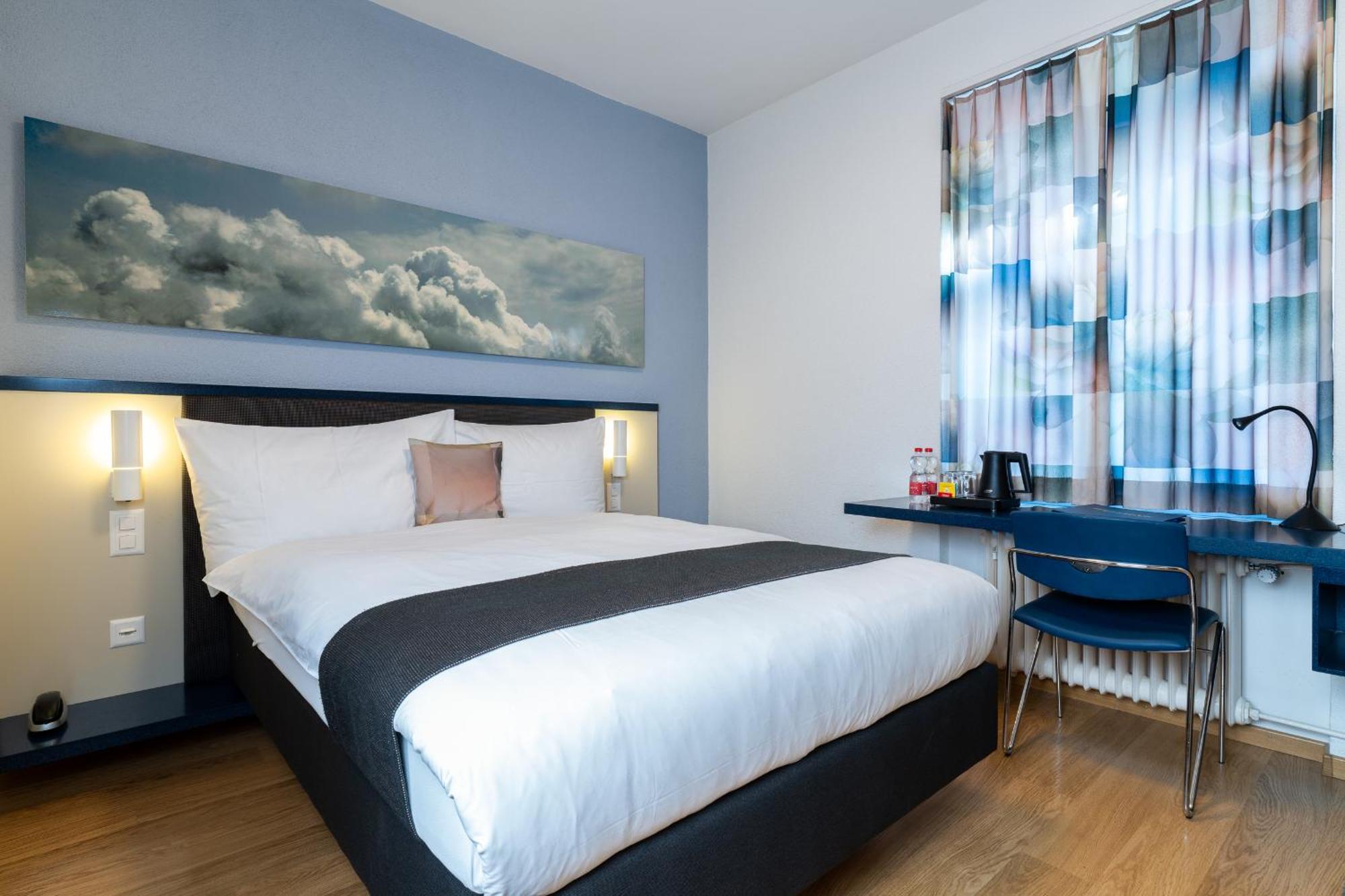 Single Room Double Bed